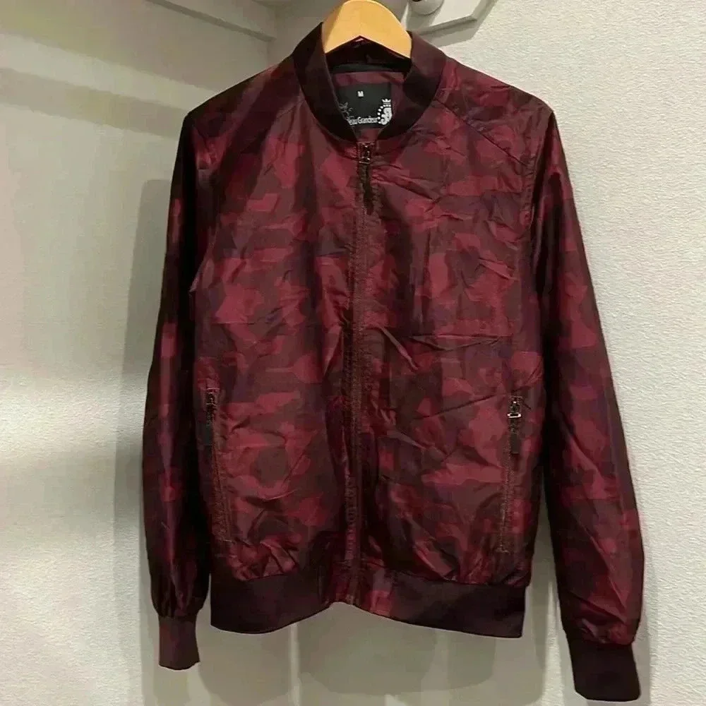 Men’s maroon bleau grandeur windbreaker size: medium